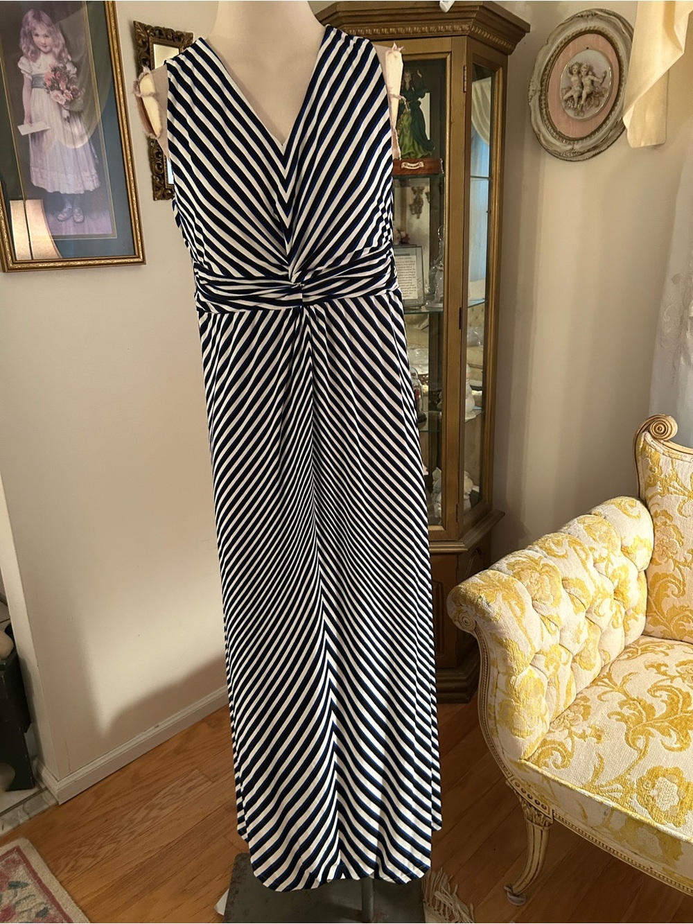 NWT Chicos Striped V-Neck Maxi Dress SZ 1 (s) C:4012A 8/27/26